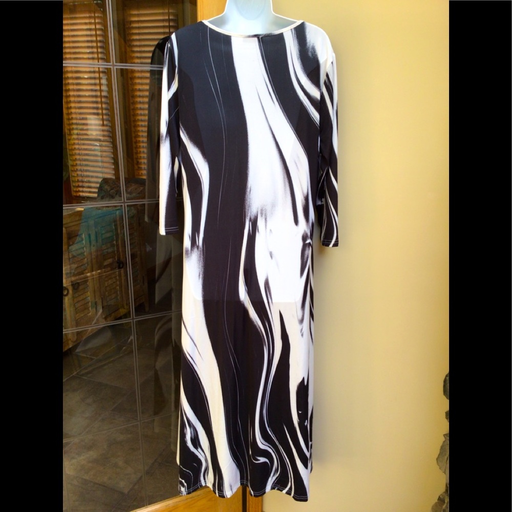 Beyond this Plane maxi dress. NWOT. - Picture 2 of 5